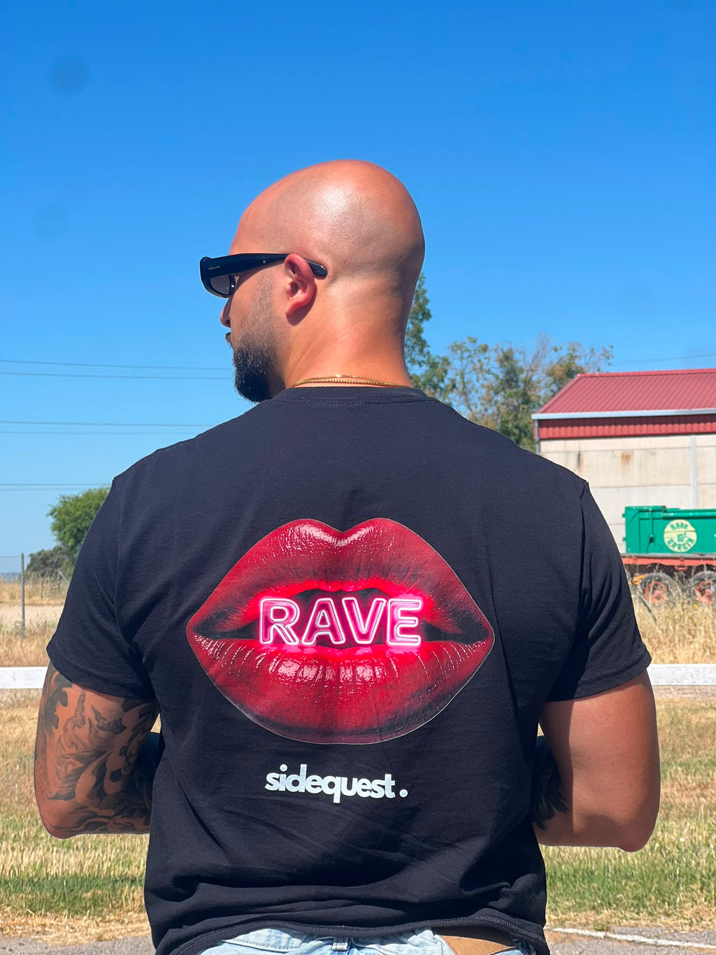 LIPS Unisex  T-shirt | sidequest.